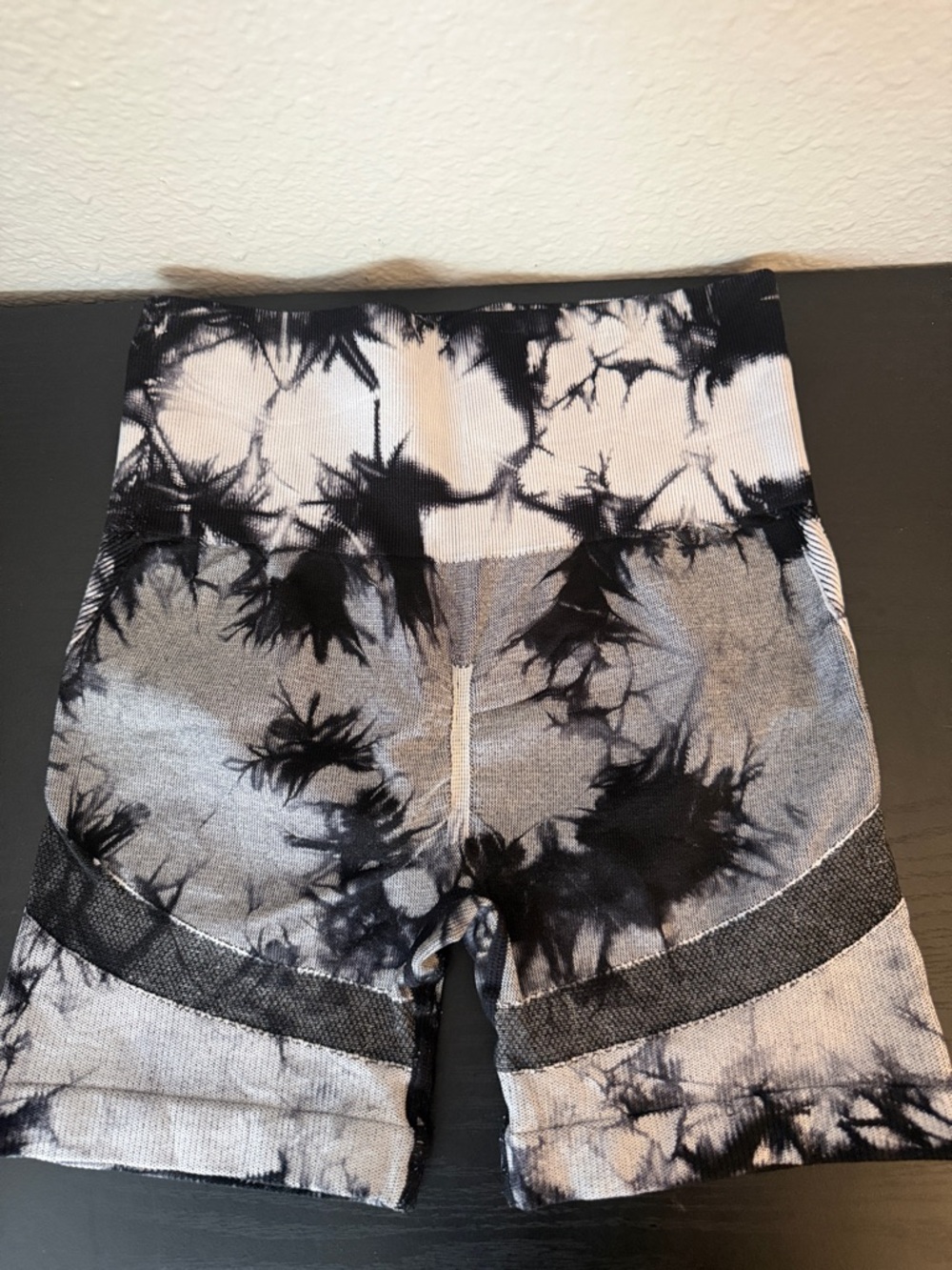 SHEIN Black & White Tie-Dye High-Waist - Picture 2 of 2